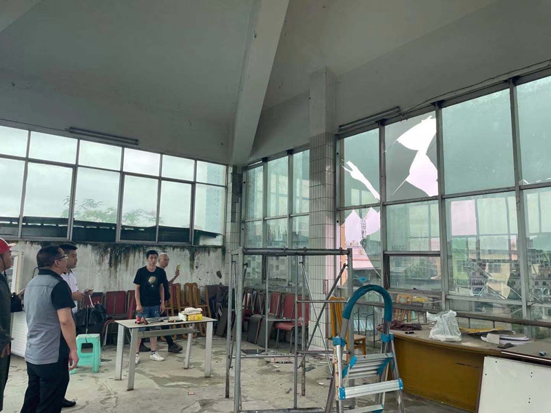 住建局对公积金中心进行房屋安全鉴定 (1).jpg